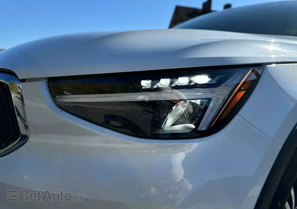 VOLVO XC 40 B5 AWD Ultimate Dark