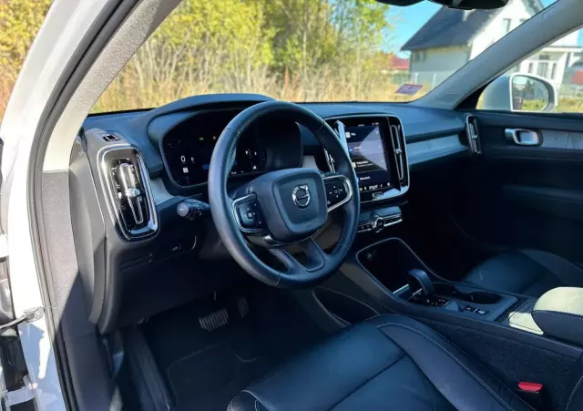 VOLVO XC 40 B5 AWD Ultimate Dark