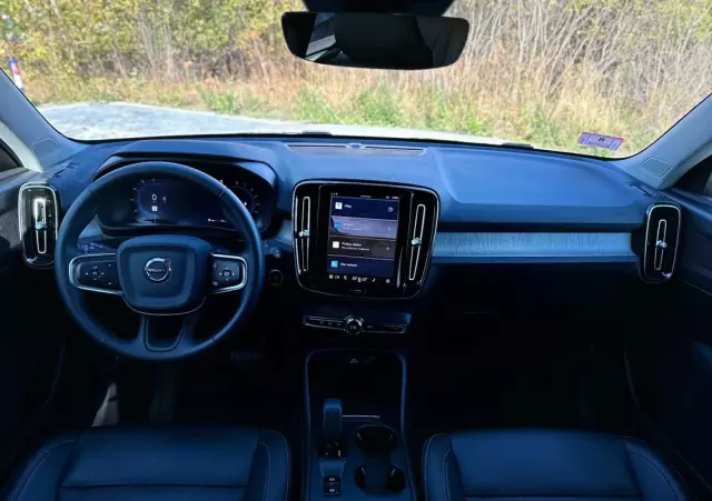 VOLVO XC 40 B5 AWD Ultimate Dark