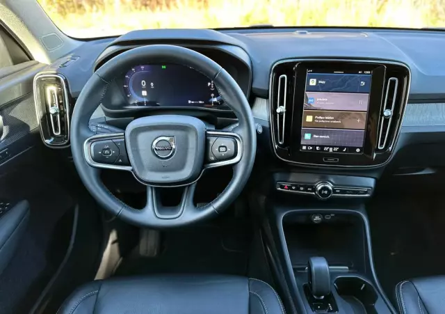 VOLVO XC 40 B5 AWD Ultimate Dark