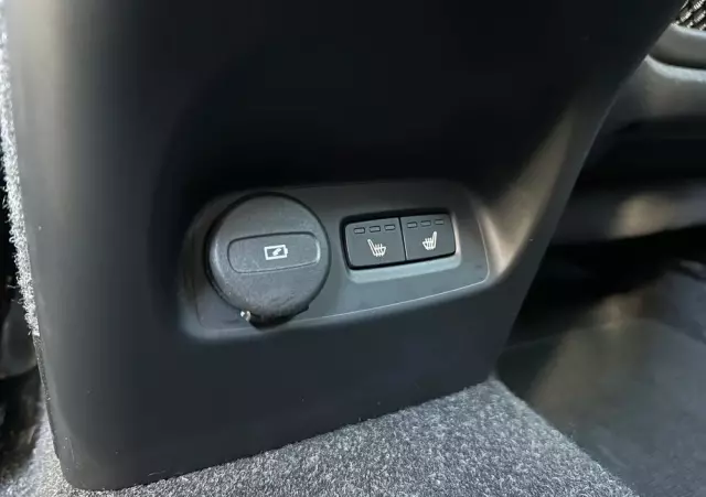 VOLVO XC 40 B5 AWD Ultimate Dark