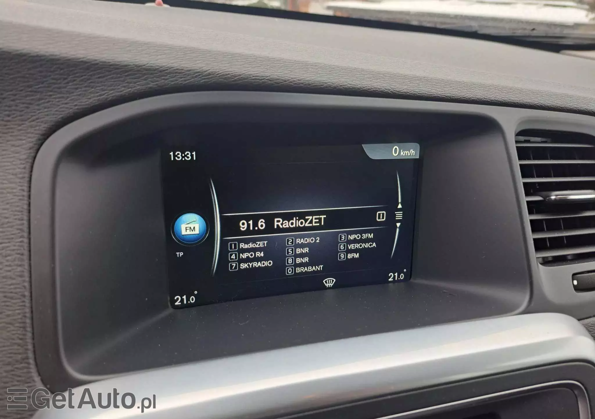 VOLVO V60 D2 Momentum