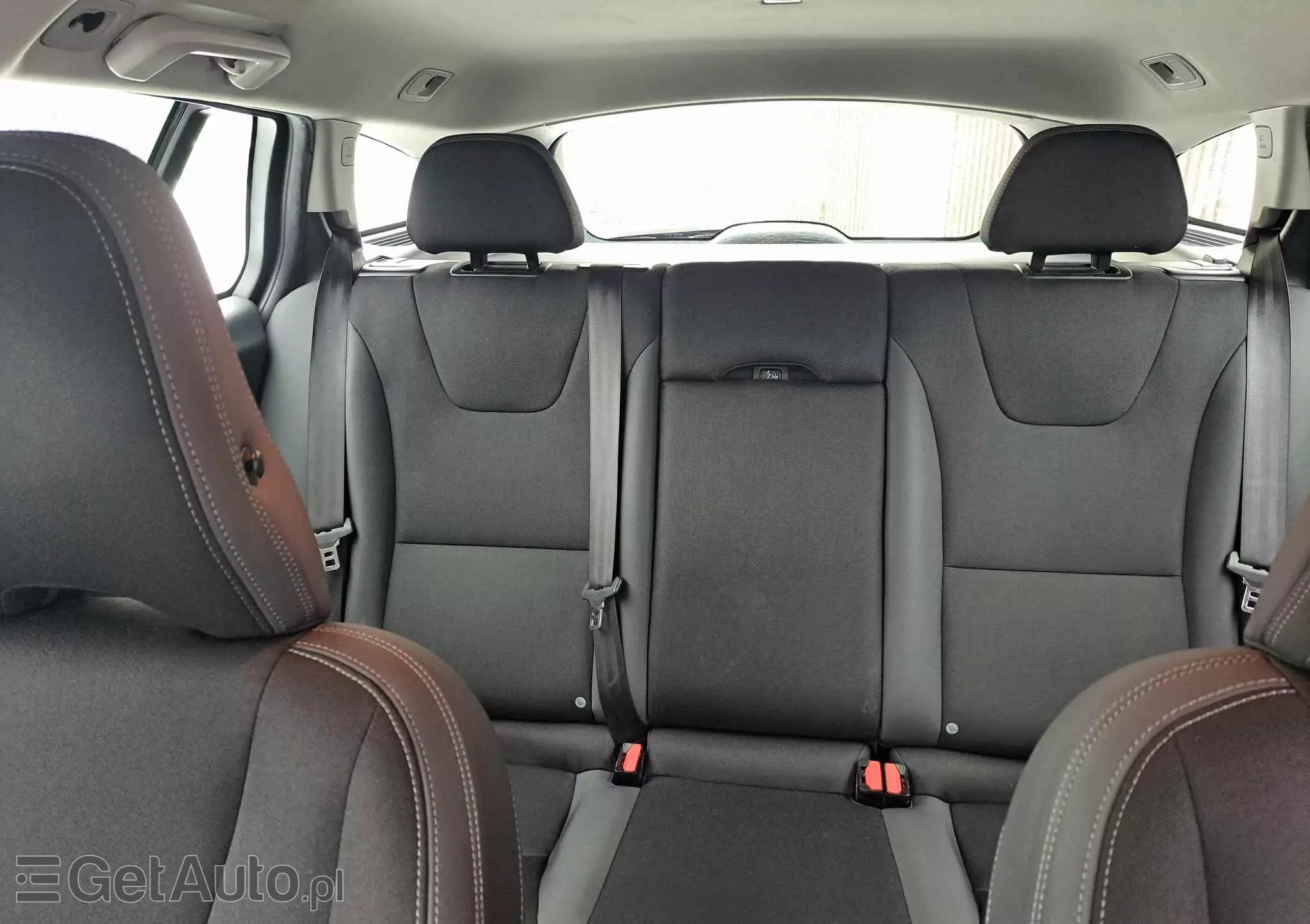 VOLVO V60 D2 Momentum