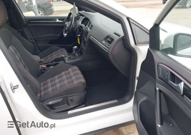 VOLKSWAGEN Golf 2.0 GTI DSG