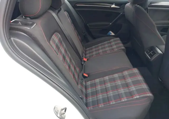 VOLKSWAGEN Golf 2.0 GTI DSG