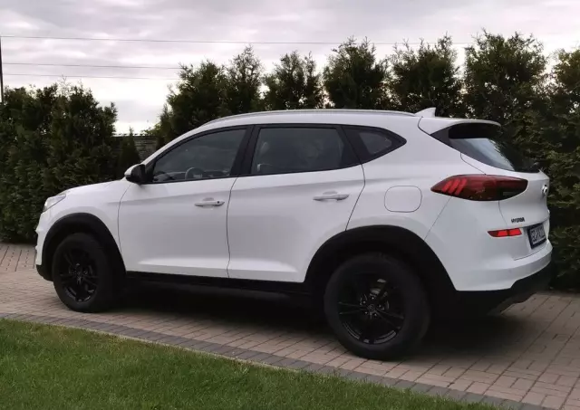 HYUNDAI Tucson 