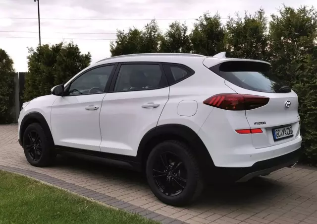 HYUNDAI Tucson 