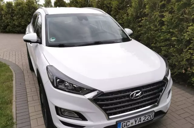 HYUNDAI Tucson 
