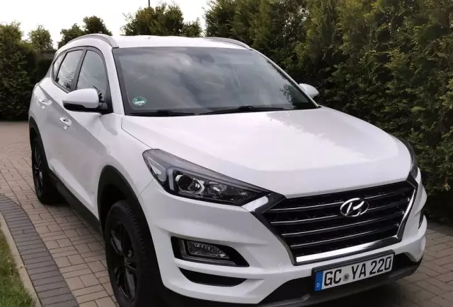 HYUNDAI Tucson 