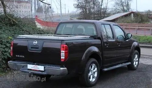 NISSAN Navara 