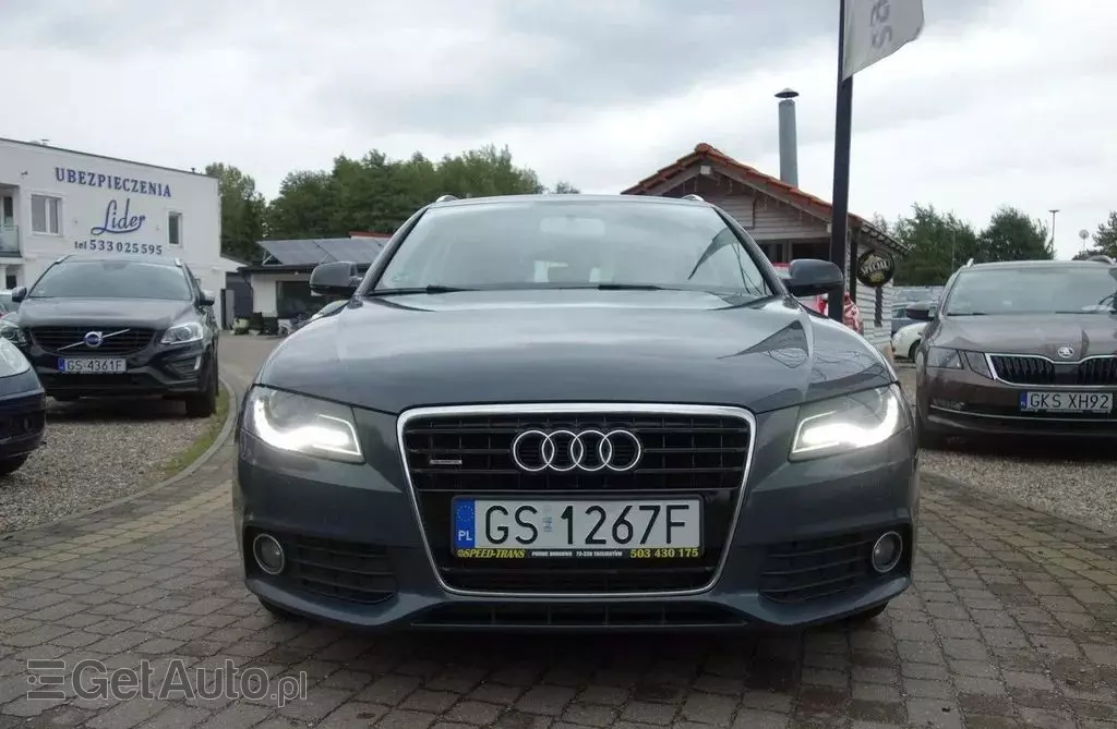 AUDI A4 