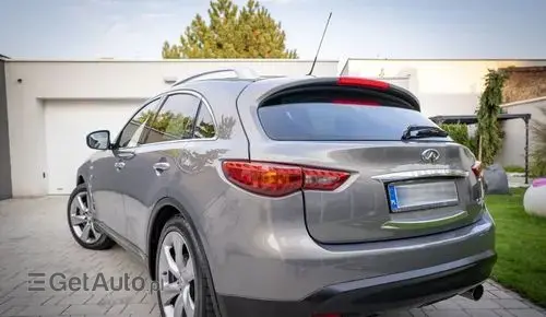 INFINITI QX70 