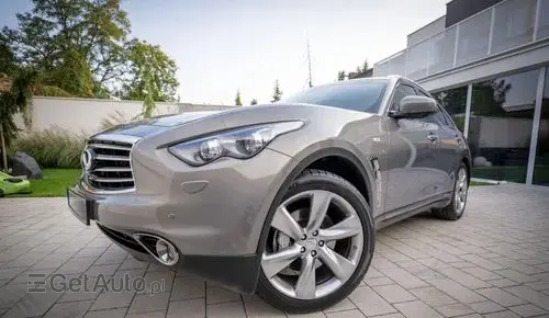 INFINITI QX70 