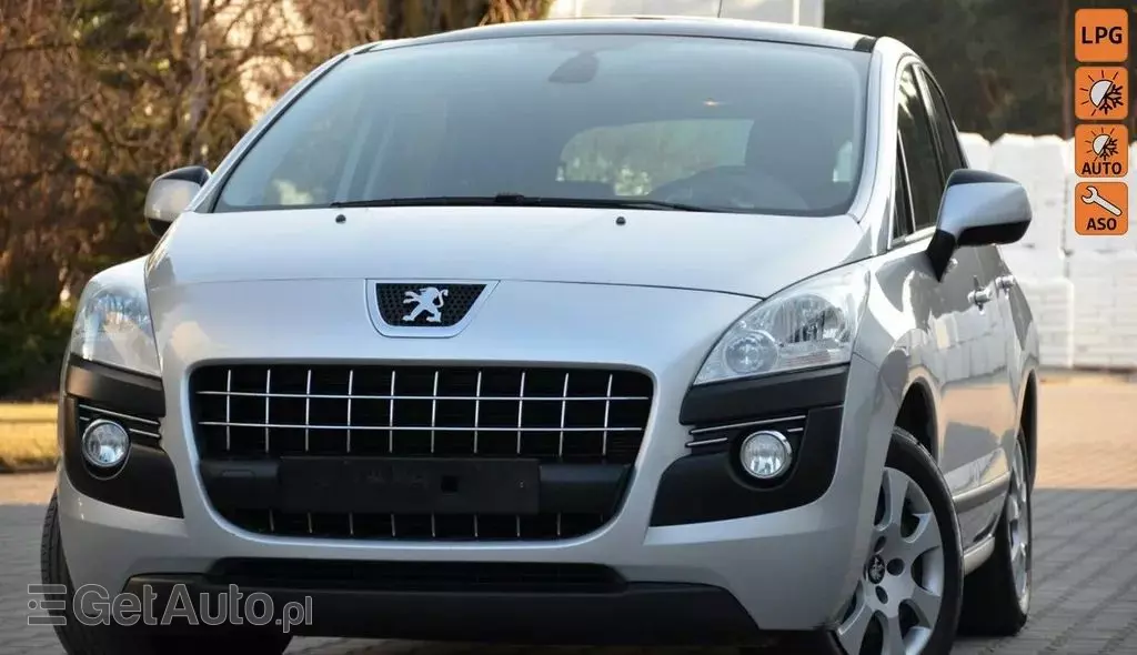 PEUGEOT 3008 