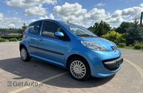 PEUGEOT 107 