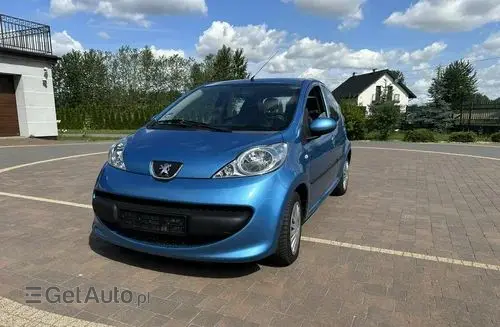 PEUGEOT 107 