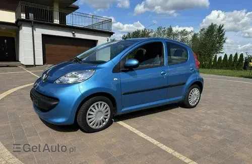 PEUGEOT 107 