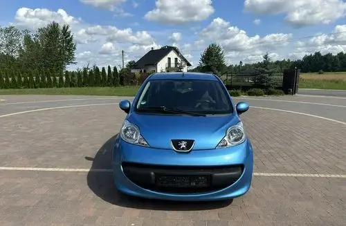 PEUGEOT 107 