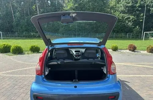 PEUGEOT 107 