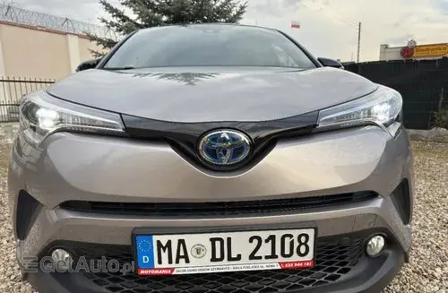 TOYOTA C-HR 