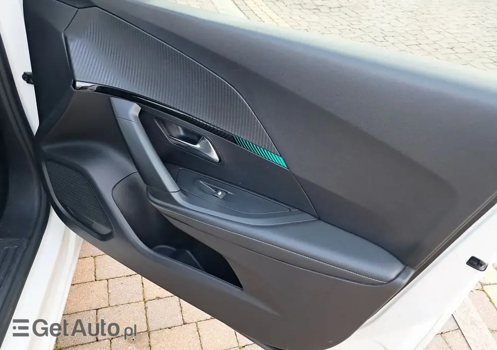 PEUGEOT 2008 1.2 Pure Tech GPF Allure S&S