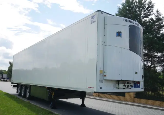 SCHMITZ CARGOBULL Thermo King SLXi 300/ SPEKTRUM/ Stan Idealny 