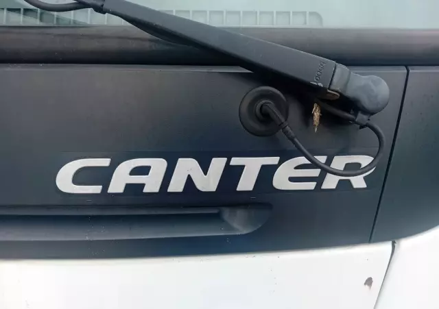 MITSUBISHI Canter 