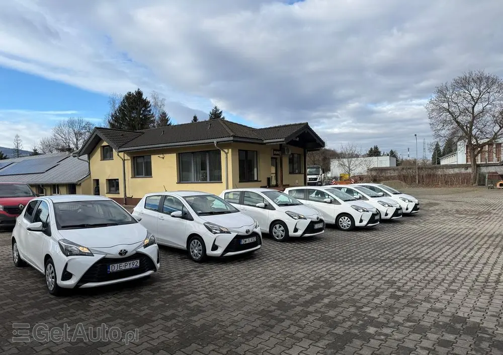 TOYOTA Yaris 1.0 Active