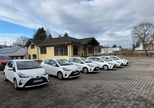 TOYOTA Yaris 1.0 Active