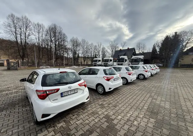 TOYOTA Yaris 1.0 Active