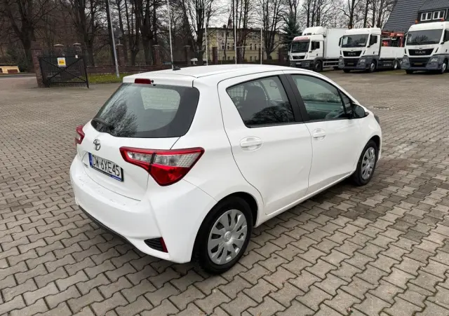 TOYOTA Yaris 1.0 Active