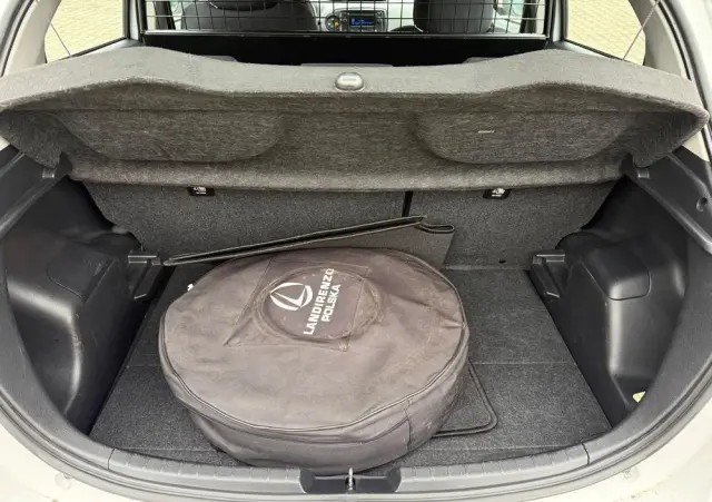 TOYOTA Yaris 1.0 Active