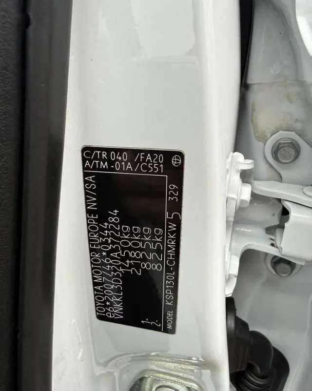 TOYOTA Yaris 1.0 Active