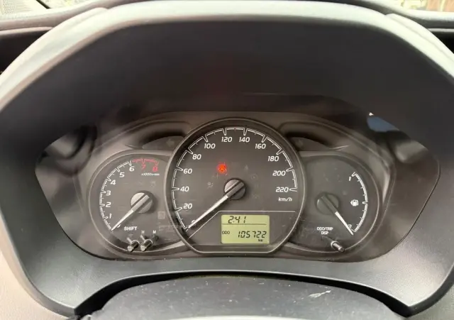 TOYOTA Yaris 1.0 Active