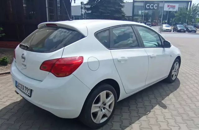 OPEL Astra 