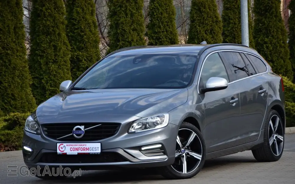 VOLVO V60 D2 Drive-E R-Design Momentum