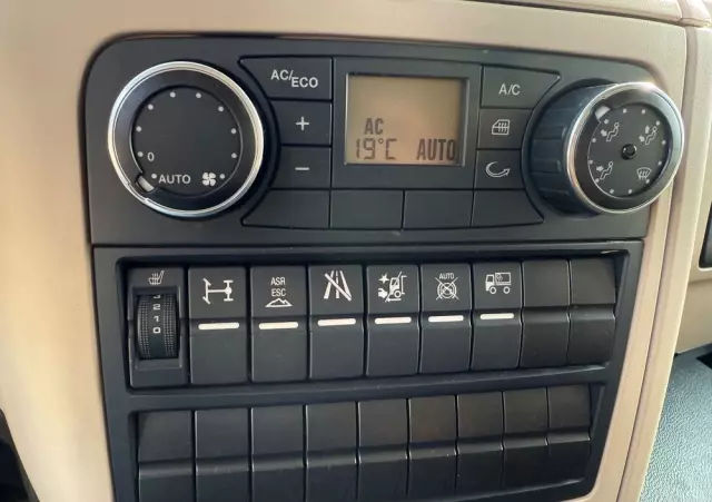 MAN TGL 12.220/Euro6/Automat/Klima/Navi/Kamera/Kontener/Winda 