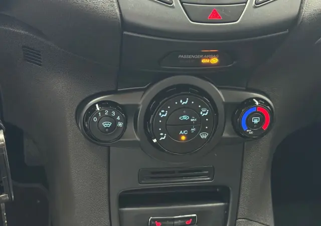 FORD Fiesta 1.25 SYNC Edition