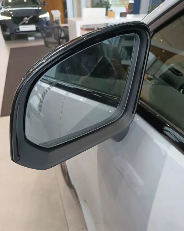 VOLVO C40 Recharge Extended Range Plus