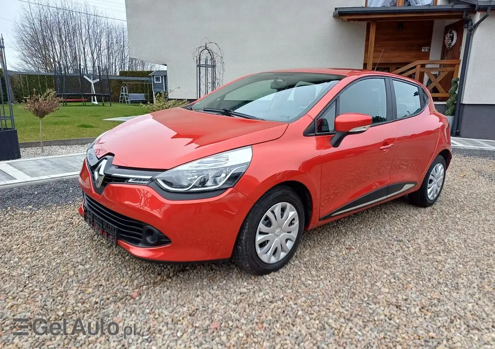 RENAULT Clio TCe 90 Dynamique