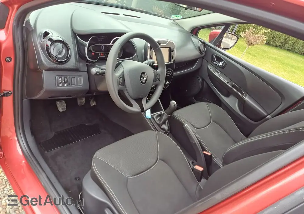 RENAULT Clio TCe 90 Dynamique