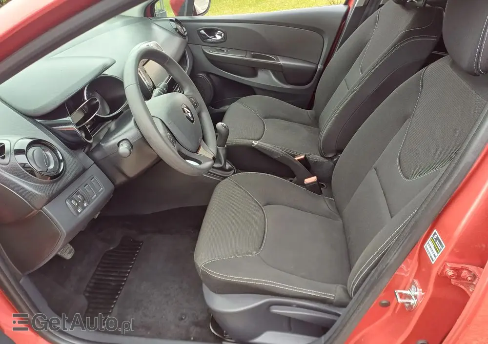 RENAULT Clio TCe 90 Dynamique