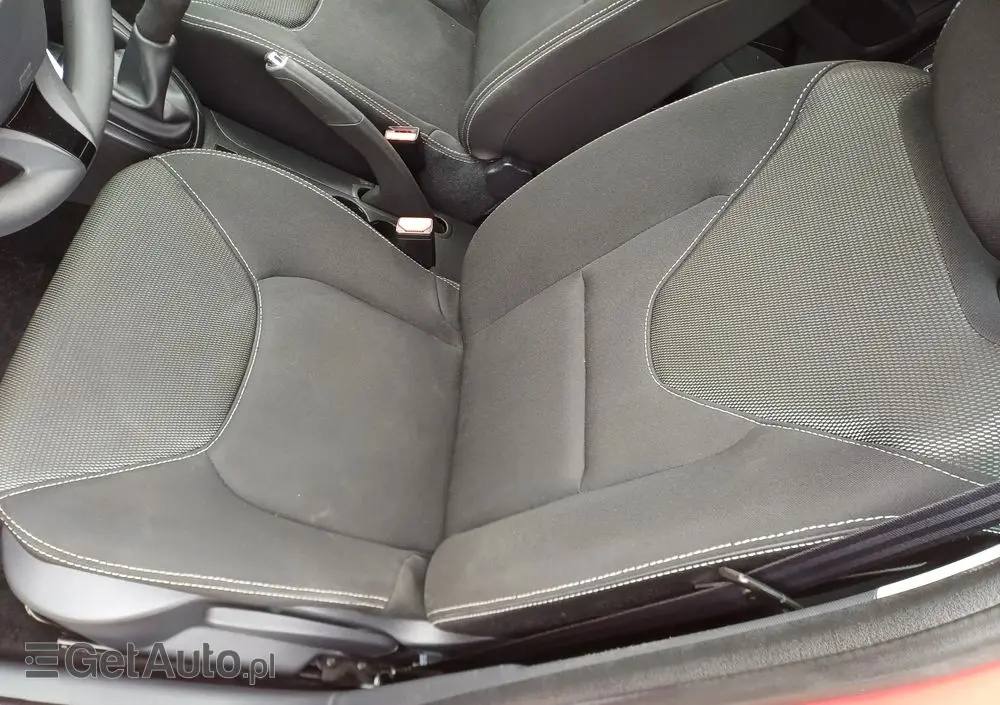 RENAULT Clio TCe 90 Dynamique