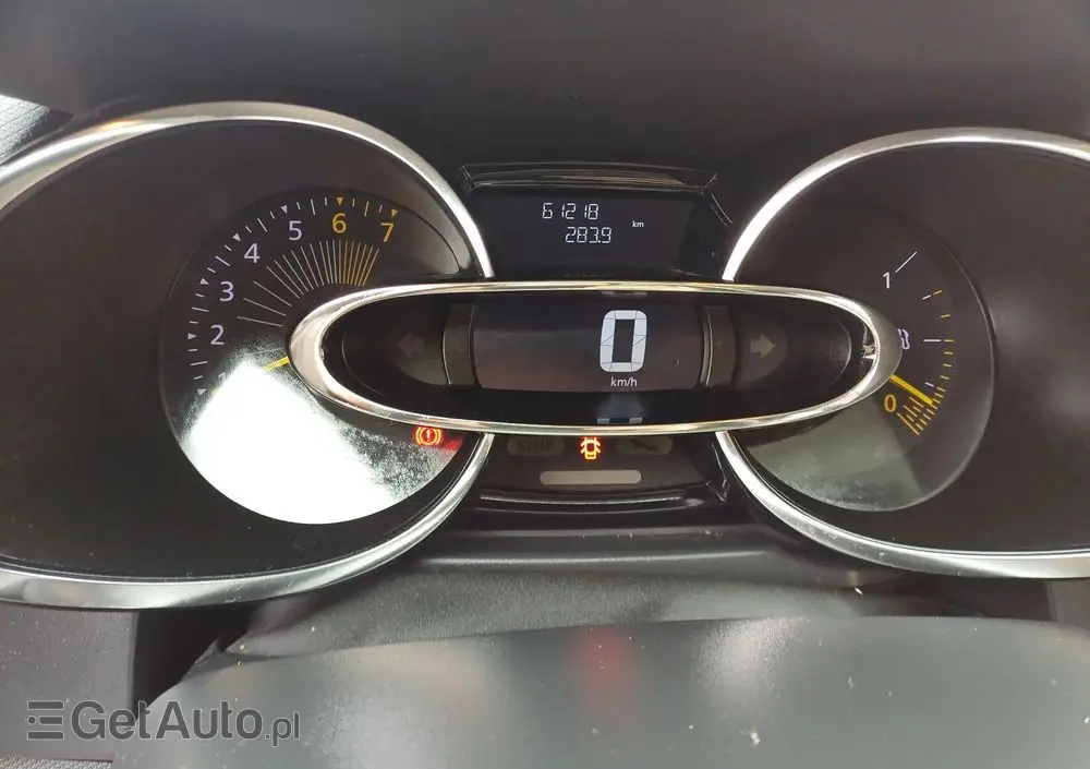 RENAULT Clio TCe 90 Dynamique