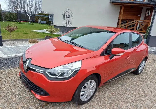 RENAULT Clio TCe 90 Dynamique