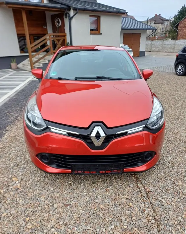 RENAULT Clio TCe 90 Dynamique