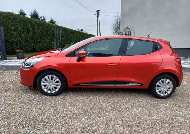 RENAULT Clio TCe 90 Dynamique