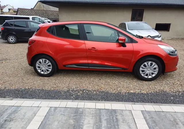 RENAULT Clio TCe 90 Dynamique