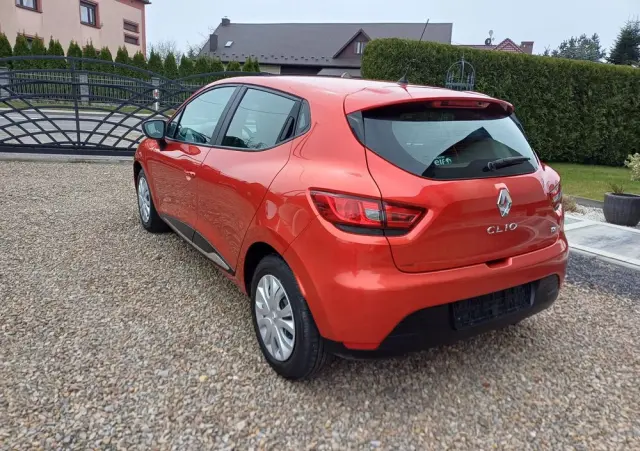 RENAULT Clio TCe 90 Dynamique