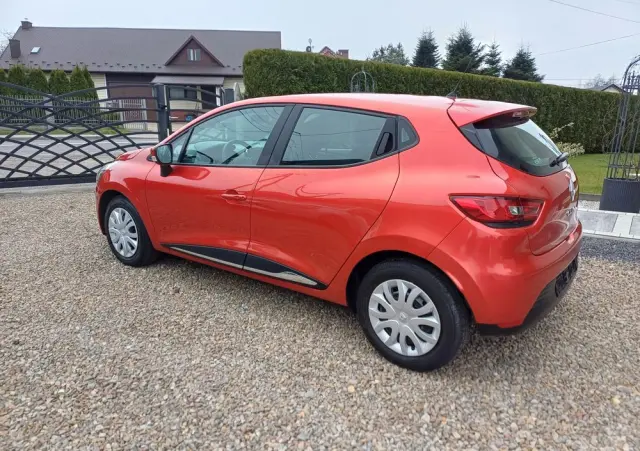RENAULT Clio TCe 90 Dynamique